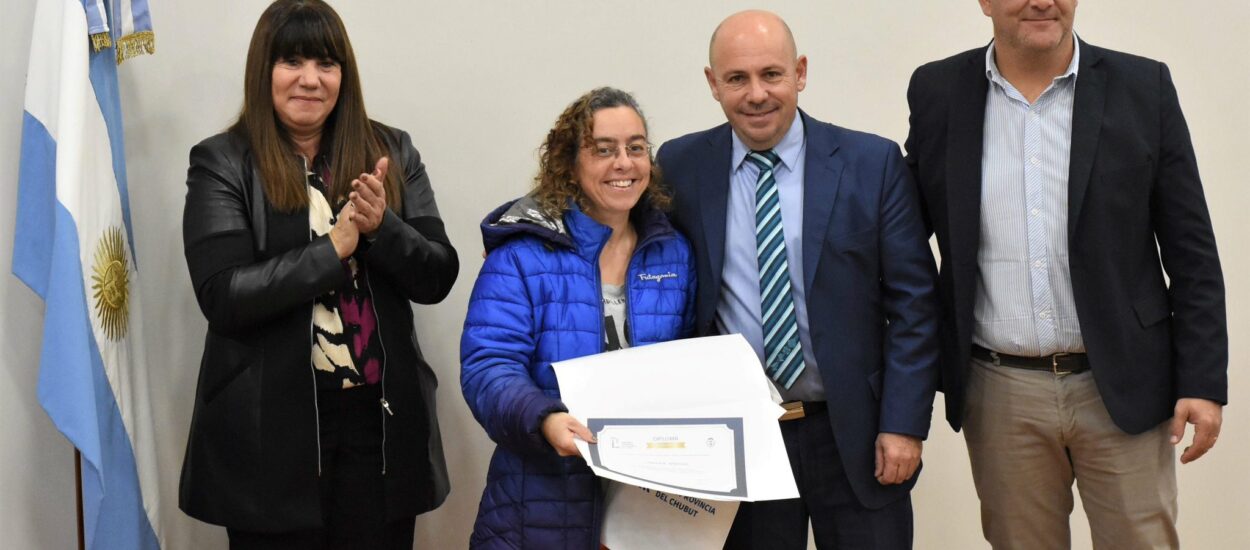 Entrega de premios del Fondo Editorial Permanente en la Legislatura