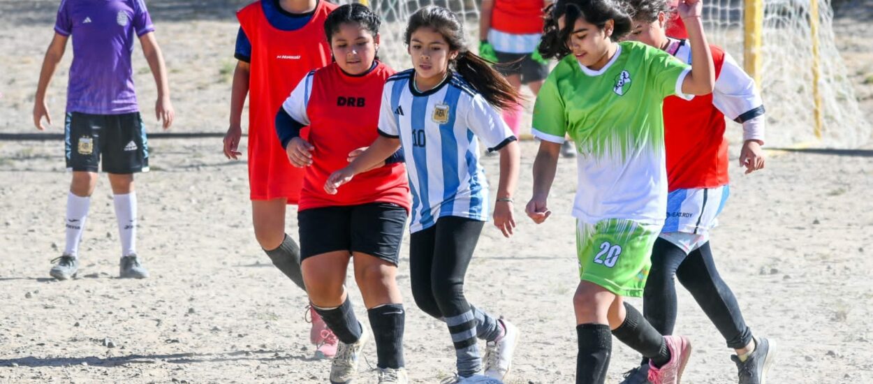 FINALIZA LA LIGA INFANTIL DE FÚTBOL FEMENINO