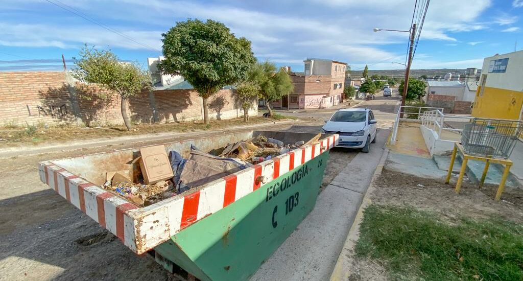 LOS CONTENEDORES DE LA CAMPAÑA DE LIMPIEZA LLEGAN A LOS BARRIOS NUEVA CHUBUT Y UNIÓN OBRERO