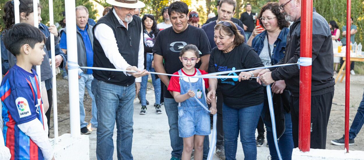 Comodoro Rivadavia: El Municipio inauguró el playón deportivo del barrio Bella Vista Oeste