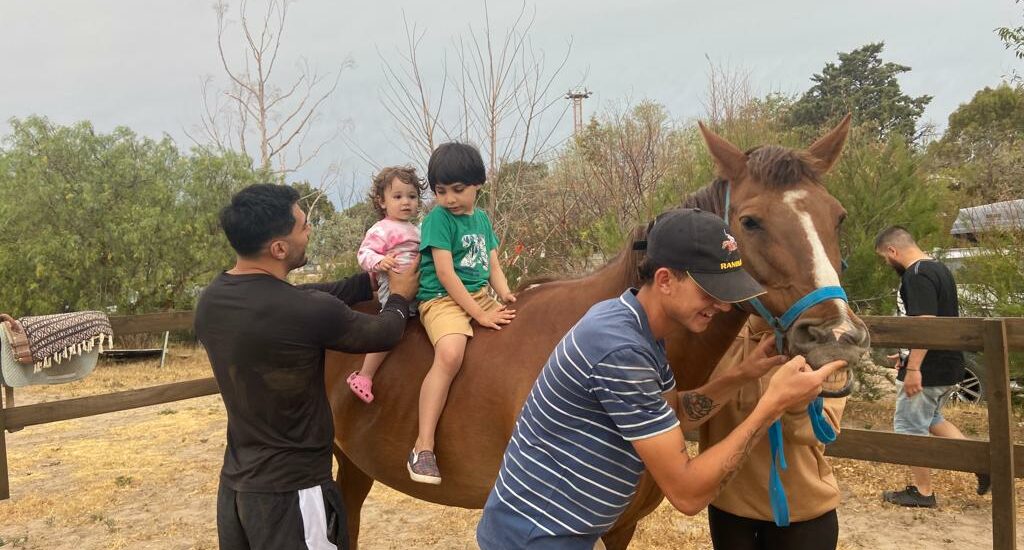 LA ACTIVIDAD CON CABALLOS PARA JÓVENES CON TEA CERRÓ EL 2023