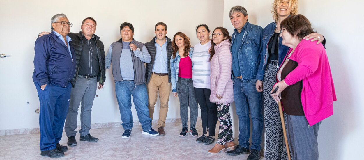 Luque concretó una nueva entrega de viviendas sociales y ya son más de 120 las familias beneficiadas