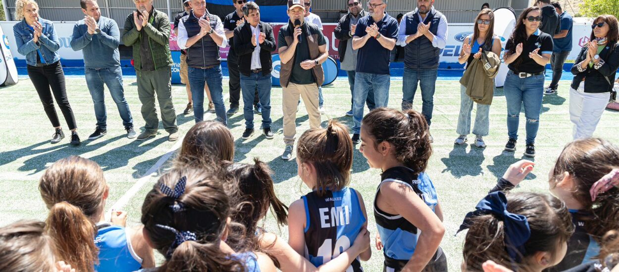 Luque inauguró el nuevo césped sintético de Calafate Rugby Club