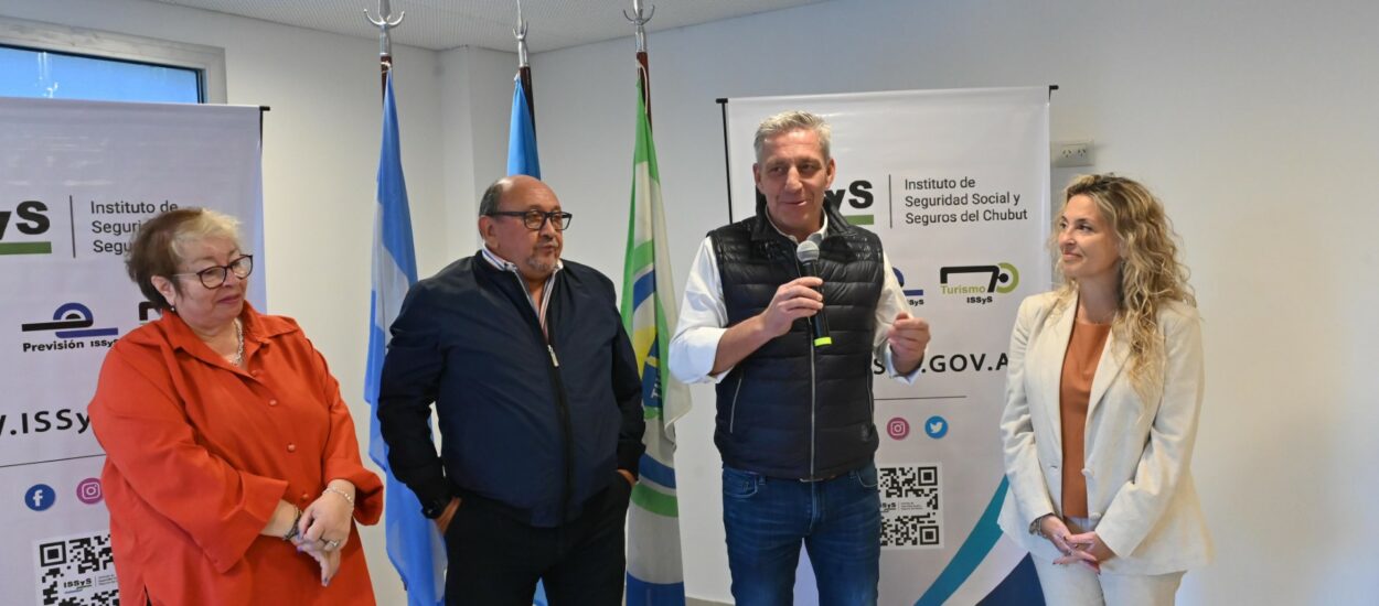 Arcioni inauguró la construcción y remodelación de la nueva sede de la Delegación del ISSyS de Comodoro Rivadavia