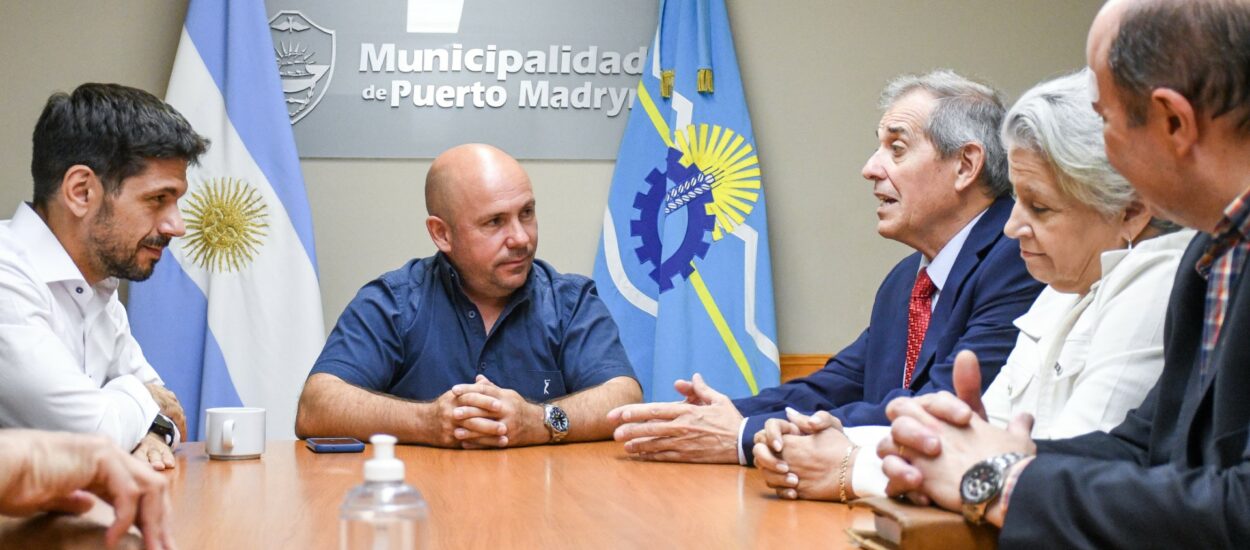 GUSTAVO SASTRE RECIBIÓ AL MINISTRO DE EDUCACIÓN