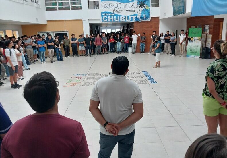 CON MÁS DE 300 ESTUDIANTES, COMENZÓ EL SEMINARIO DE INGRESO DE TODAS LAS CARRERAS.