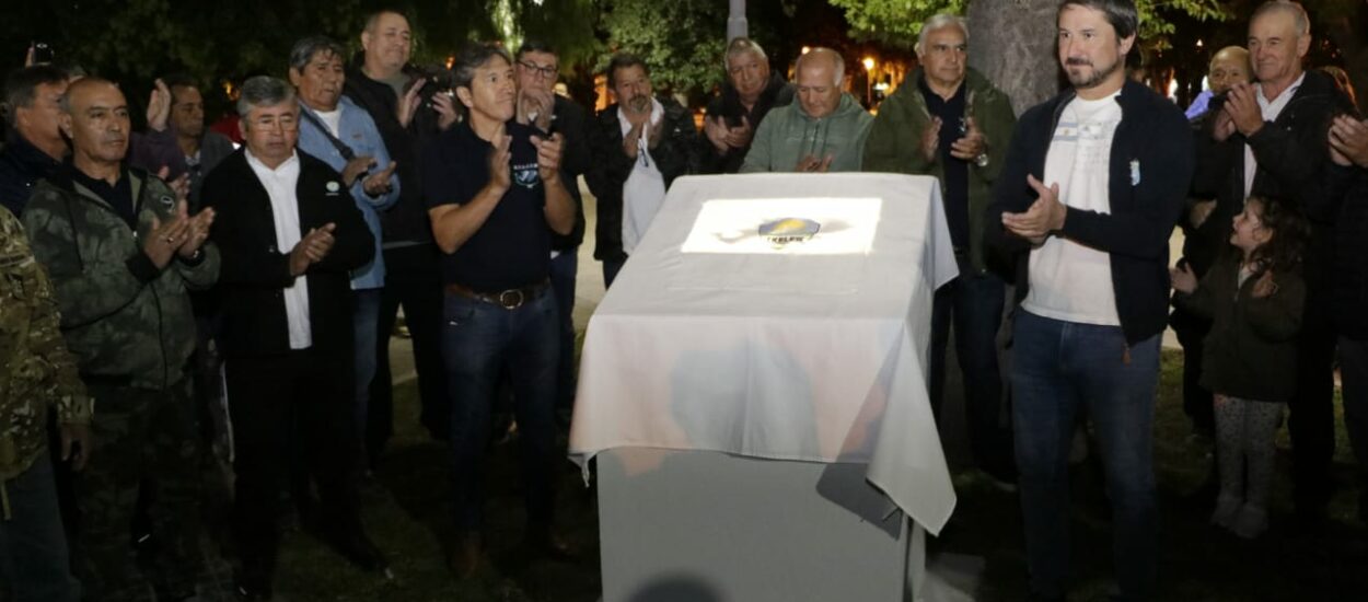 TRELEW: LOS EXCOMBATIENTES TIENEN SU MONUMENTO EN PLAZA INDEPENDENCIA