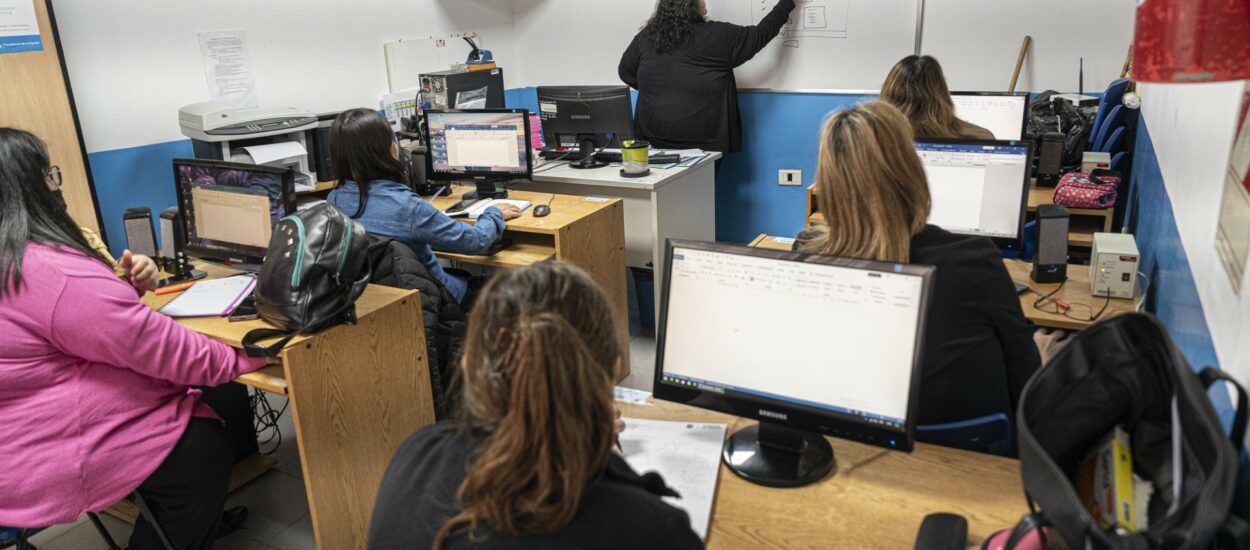 Comodoro Rivadavia: Más de un centenar de personas participan de los talleres tecnológicos