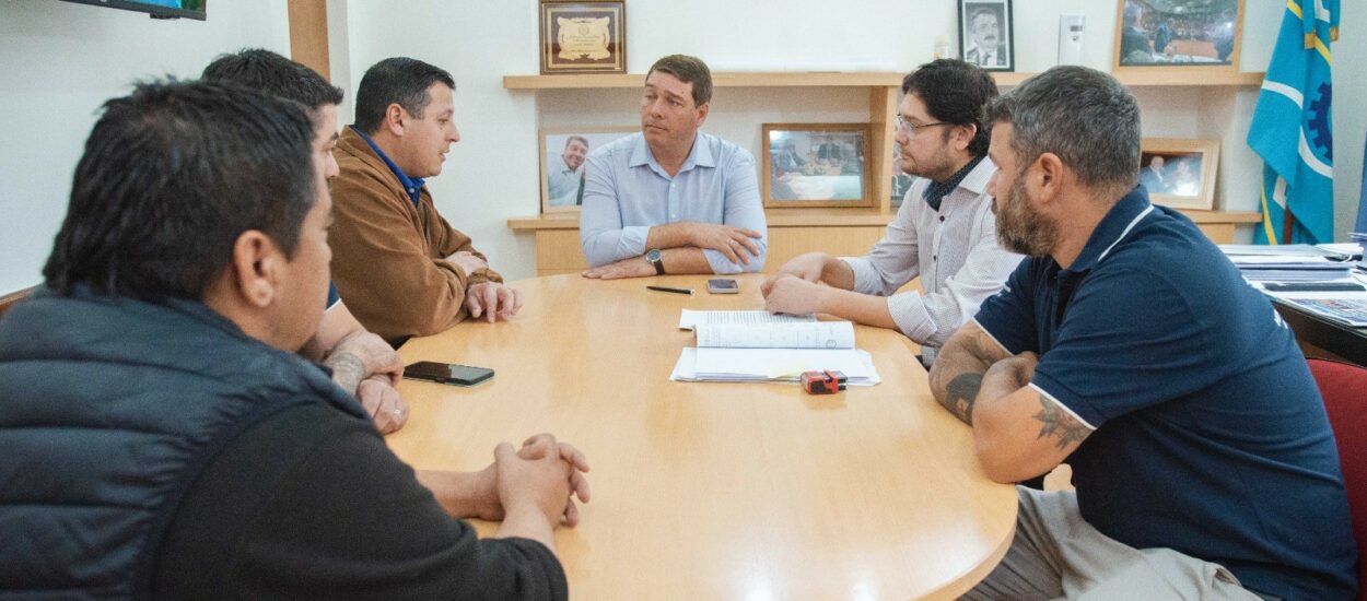 El intendente Biss recibió a integrantes de la Unión Obrera Metalúrgica 