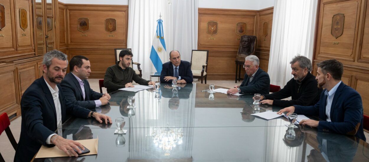 Torres gestionó ante Nación la reactivación de obras fundamentales para Chubut por más de 150 mil millones de pesos