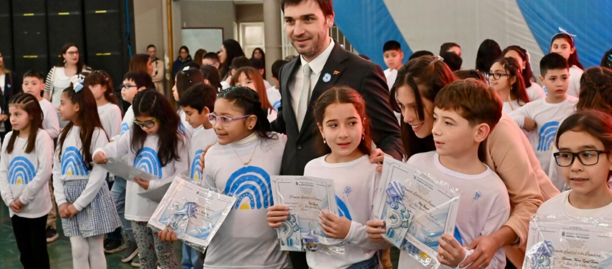 Torres: “Las escuelas construyen ciudadanía y forjan nuestro futuro”