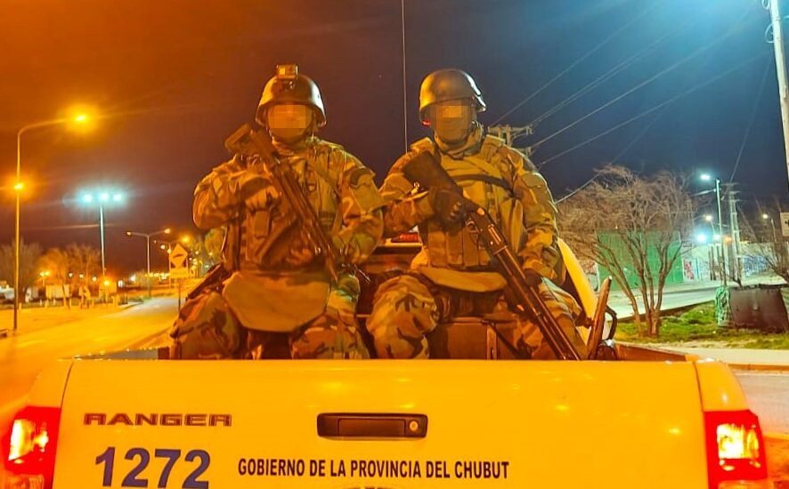 La Policía del Chubut secuestró un arma de fuego y municiones en allanamientos en Trelew