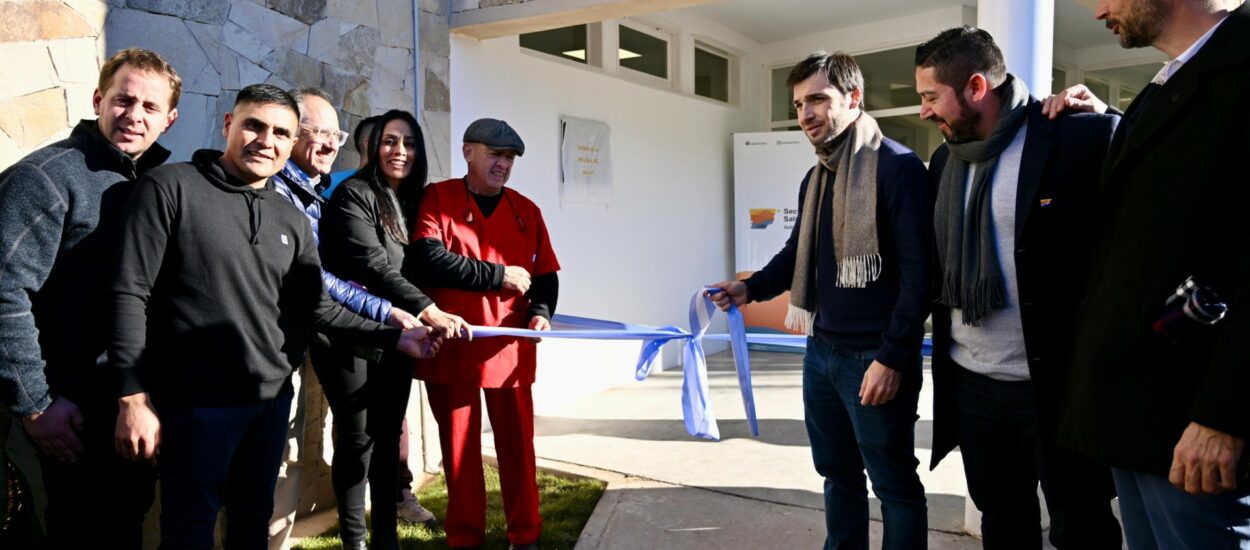 Torres inauguró el nuevo edificio del Hospital Rural de Las Plumas