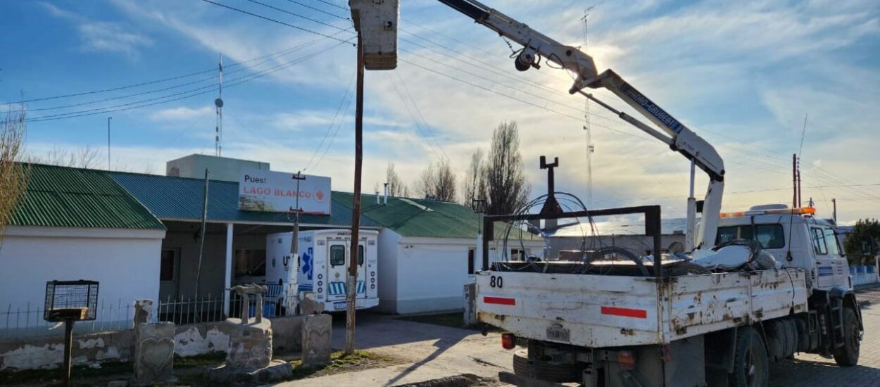 Provincia instaló nuevas luminarias LED en Atilio Viglione y Lago Blanco