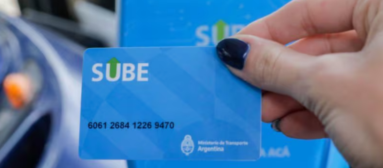 El Gobierno Provincial sigue distribuyendo tarjetas SUBE y carga beneficios sociales al transporte en localidades del VIRCh