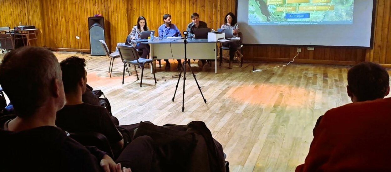 Provincia realizó Audiencia Pública por obra que garantizará el suministro de agua potable en Esquel 