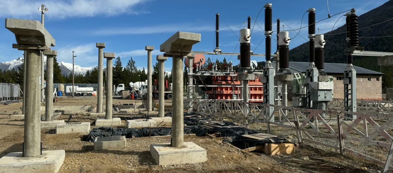 Por obras que duplicarán la capacidad disponible de energía en la Comarca Andina, este domingo habrá un corte general