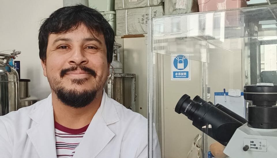 Becario de Chubut defendió exitosamente tesis doctoral sobre el potencial biotecnológico de hongos patagónicos