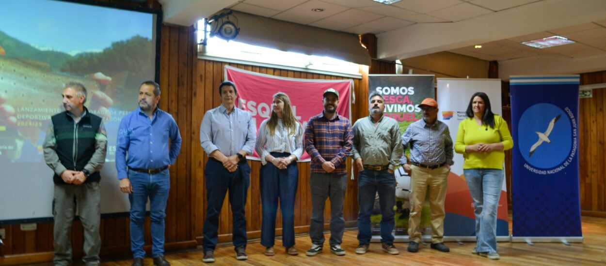 Provincia entregó certificados a más de 60 nuevos Guías de Pesca Deportiva Continental